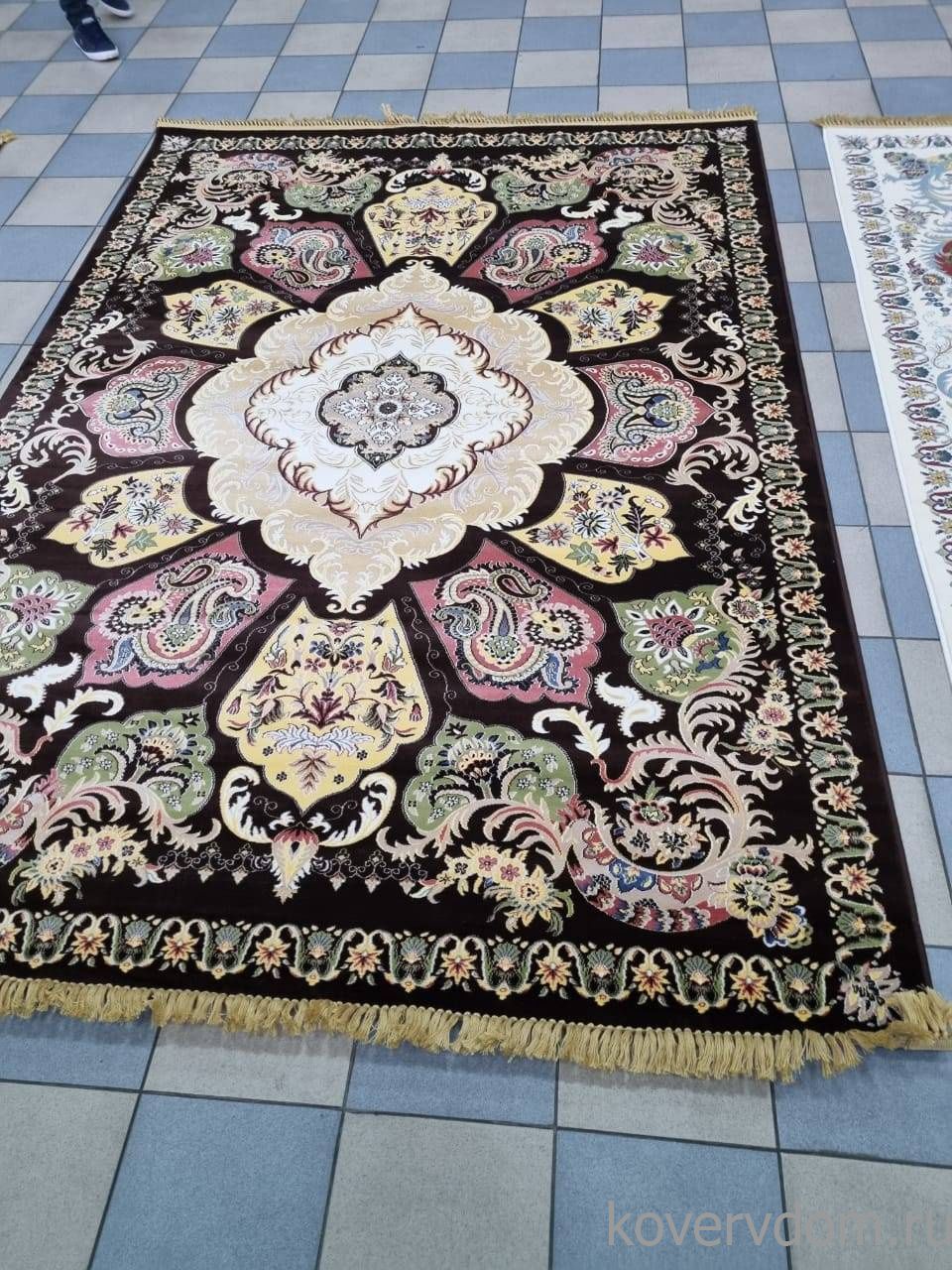 Ковер ARAVIA D428 BROWN